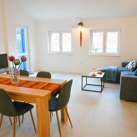 Apartment Leo Blue Вела-Лука Экстерьер фото