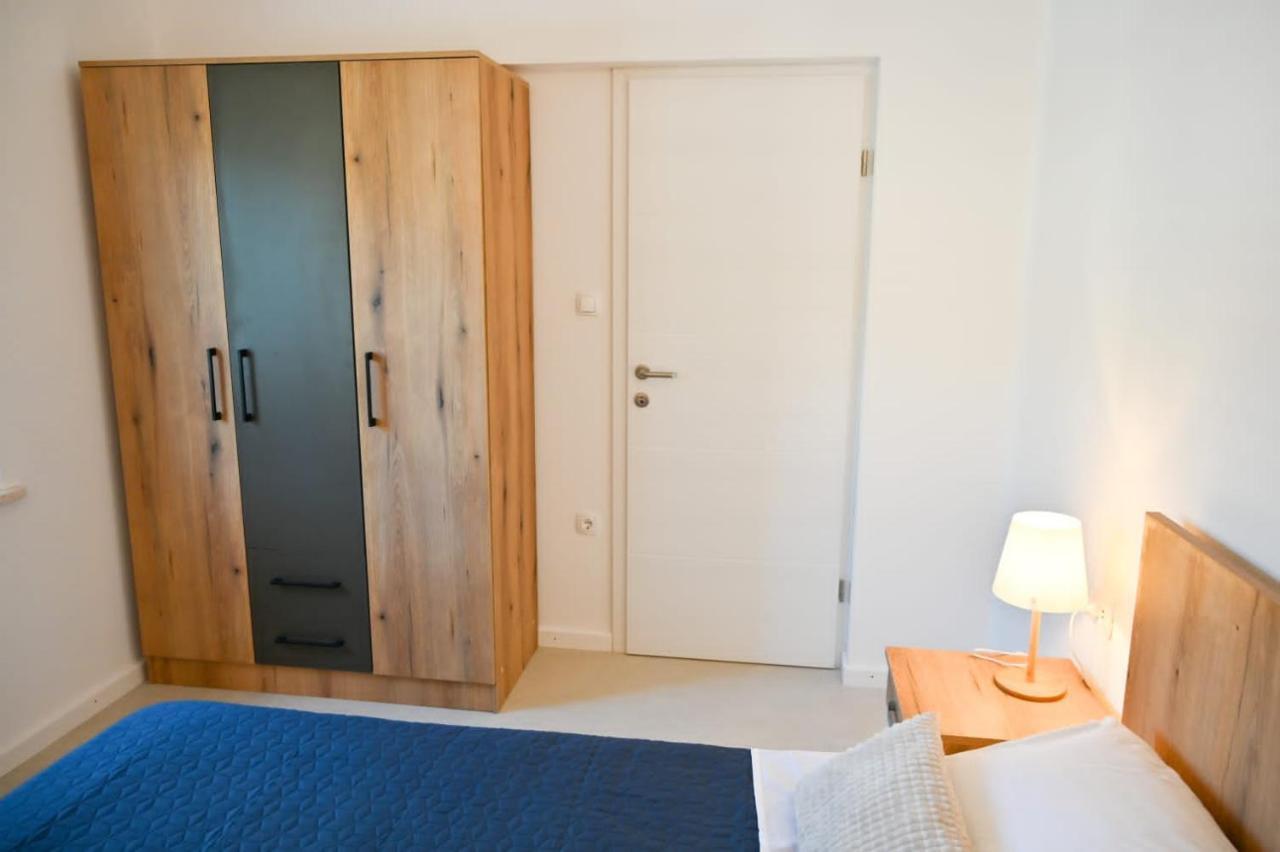 Apartment Leo Blue Вела-Лука Экстерьер фото